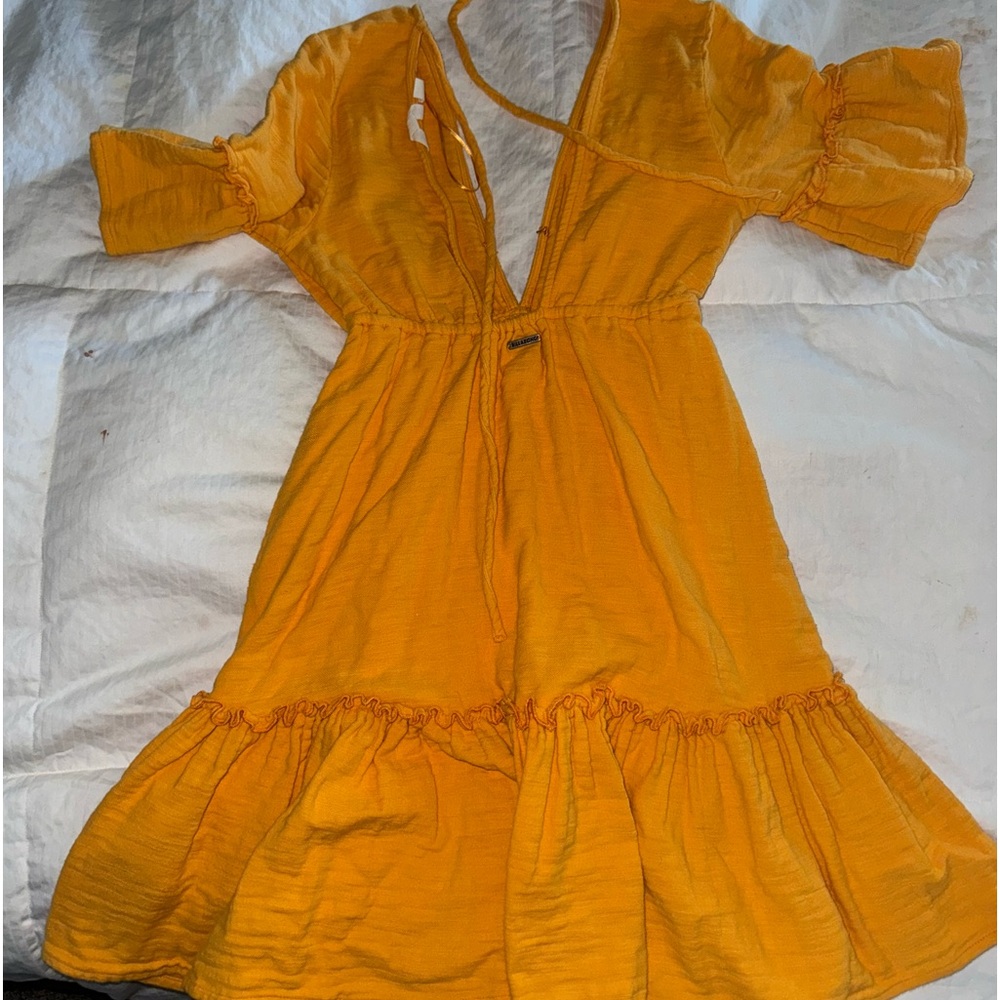 Billabong cover up- orange small but fits like an extra small